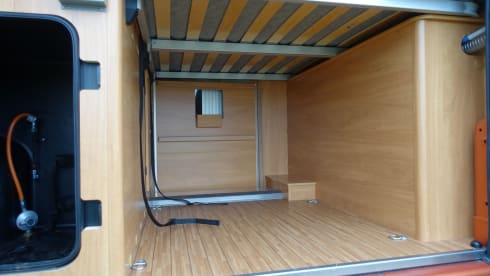 Oranje Boven – Pössl Camperbus 2 Win R Plus from 2019 with 163 HP and Euro6