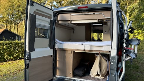 Malibu bus camper for 2 persons