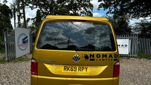 Goldie LONDON – RK69RPY - Adventure with Goldie, the 4 Berth Nomad Volkswagen, Romford