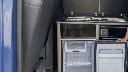 Halen – 2/3 berth LWB Volkswagen T30 with 5 seatbelts