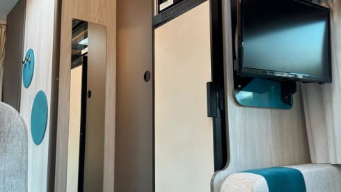 Eze – HR Adventures - Rimor Kilig 9 - 6 berth, 6 seat belt Motorhome