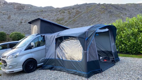 Becky – Ford Transit Custom Campervan 4 Beth 