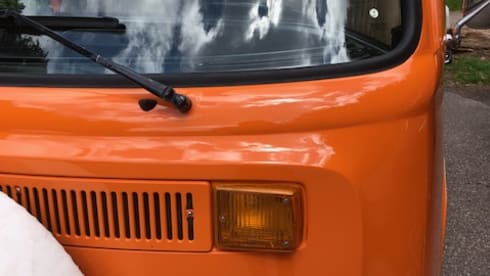 Orange  – Hip Orange retro Volkswagen T-2 Camper