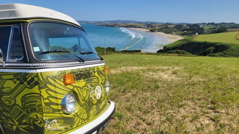 ELVIS  – Vintage Trip, westfalia combi