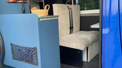 Blue Rambler – Peugeot Boxer bus camper from 2015
