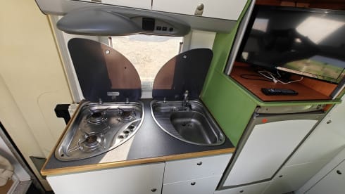 Gezellige 4-persoons alkoofcamper – ideaal voor stel of klein gezin