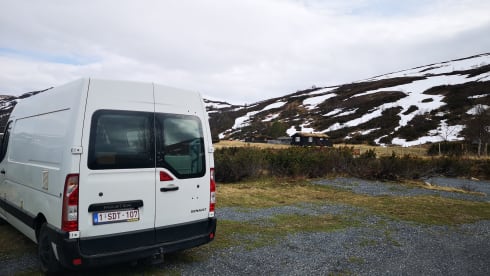 Converted bus - Renault Master 2010