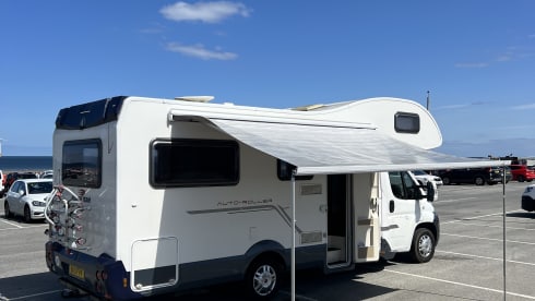 Marlene – 6 Berth Fiat Roller Team 746