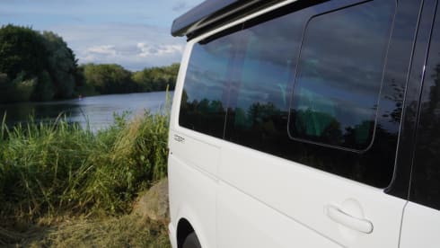 Billy 'Ocean' California Camper – 4 berth Volkswagen campervan from 2023