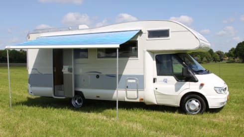 Super Brig 678 (2) – Nice Super Brig 678 (2) camper for 7 people