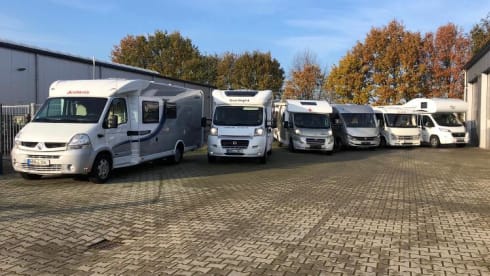 Guusje – Hymer with length beds super luxury camper