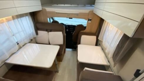 Mobile home with 6 sleeping places - My home is where my camper is