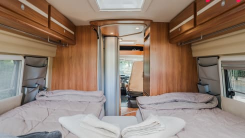 Onze Brût – 2-person Pössl bus from 2014