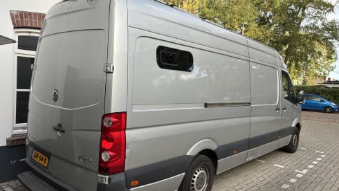 Ritser – Off-grid Volkwagen crafter buscamper 2p