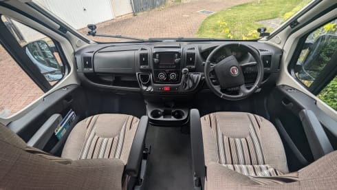 Wallace the Wildax – Family 4 berth campervan