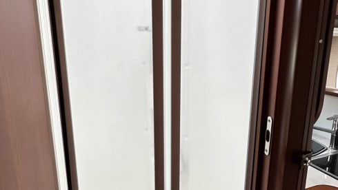 Volledig off-grid reizen met onze comfortabel uitgeruste 2p camper