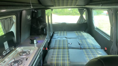 4 berth Volkswagen bus from 2012
