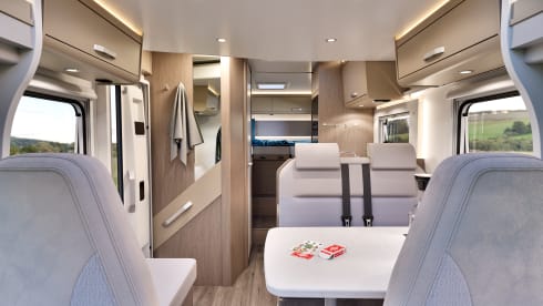 Molly – Molly 4p Carado from 2024, semi-integrated