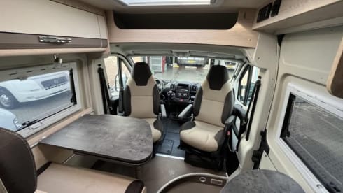Luxury 2 person Possl Summit 600 (2019)