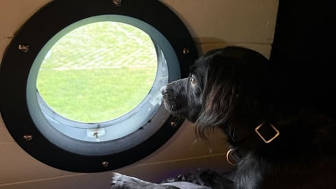 LaBrum – Mercedes-Benz Wohnmobil mit 3 Schlafplätzen ab Baujahr 2015