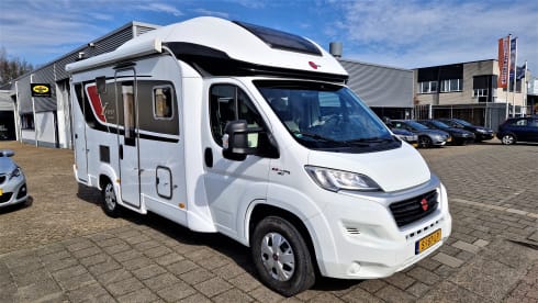 zonnige vakantie !! – 4p Bürstner semi-integrated from 2019