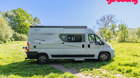 Coopernicus, 2021 – Comfortable 2p Karmann 600, parking air conditioning, length beds, automatic, biker