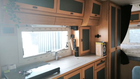 6p Hymer alcove uit 1996