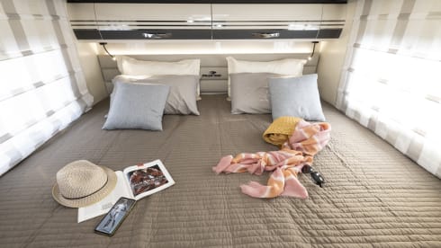 Arlo – New 2025 5 Berth off-grid Motorhome