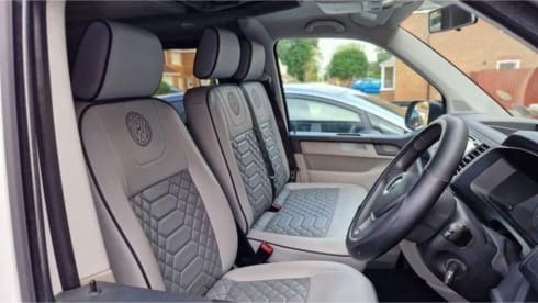 FloRider  – 4 berth Volkswagen campervan from 2018