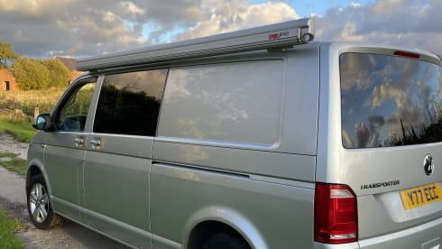 Terrence – 2 berth Volkswagen campervan from 2016