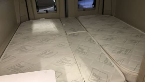 Grijs – 2p Eura Mobil bus from 2022