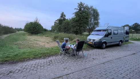2/3 person Opel Movano camper bus/bus camper