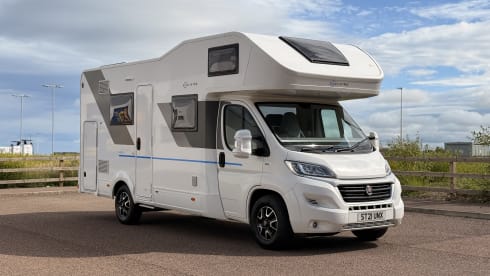 Great Scottish Cruiser – Caravane Fiat 7 couchages avec alcôve à partir de 2021