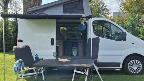 Eeftink – Family camper van Opel Vivaro from 2014 - 3p