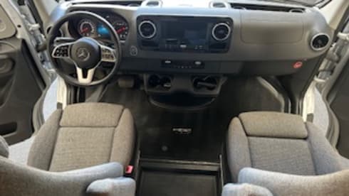 4-seater Mercedes-Benz bus from 2023