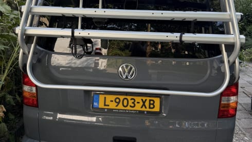Off-grid – Camper Volkswagen per 4 persone del 2013