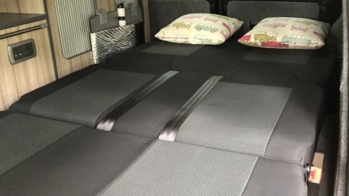 Betty – 2 berth 2018 VW Campervan