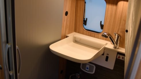 Fritz – 4p Fiat bus hymer