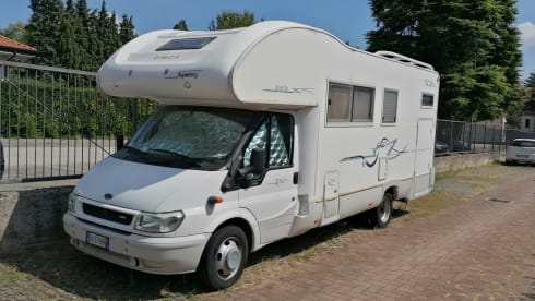 Capitano – The Captain's camper is already ready to leave.