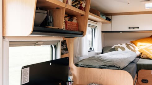 Peugeot – Camper van 6.4