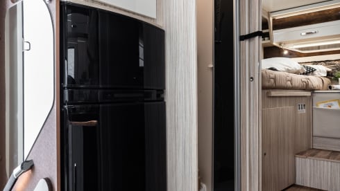 zipvana – Elnagh 532 - 2023