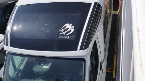 Vrijheid – 3p Knaus semi-integrated uit 2011