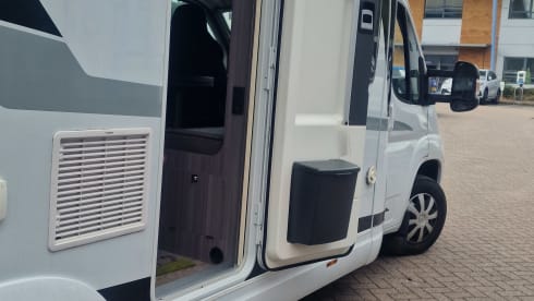 Lady – 4 berth Hobby optima  ontour 2021