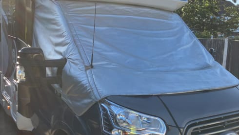 Bumble –  4 Berth Ford Chausson Welcome 