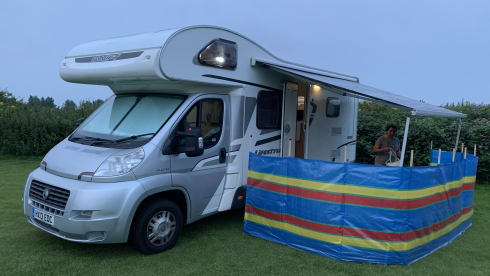6 Berther get away – Family Motorhome 6 berth