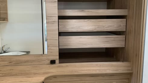 Wunderschöner Pilote 696 D , mit Großem Bad im Heck