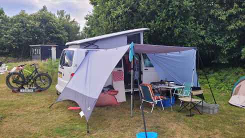 Kever – Our beautiful white VW camper