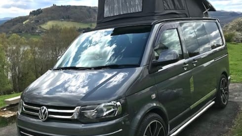 Ollie – 4 berth Volkswagen Campervan - Ollie