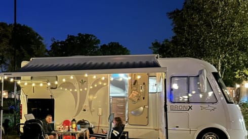 Bronx Explorer – 4p Niesmann + Bischoff integrated uit 2011