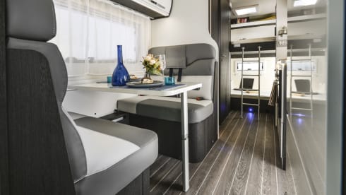 L2R – Voyager 2-6 berth, free WiFi & insurance 